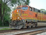 BNSF 5402 leads an eastbound intermodal